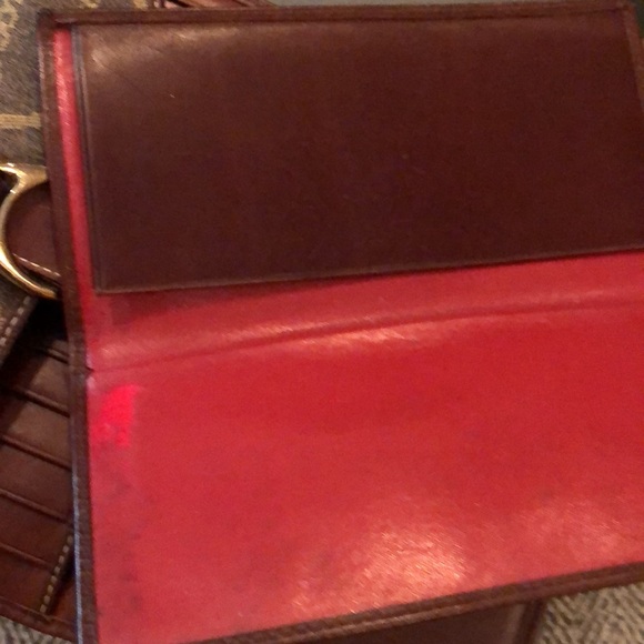 Gorgeous brown Dooney & Bourke signature wallet - Picture 16 of 16